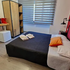 Terry's House 3*, Nuoro (Sardinia) İtalya