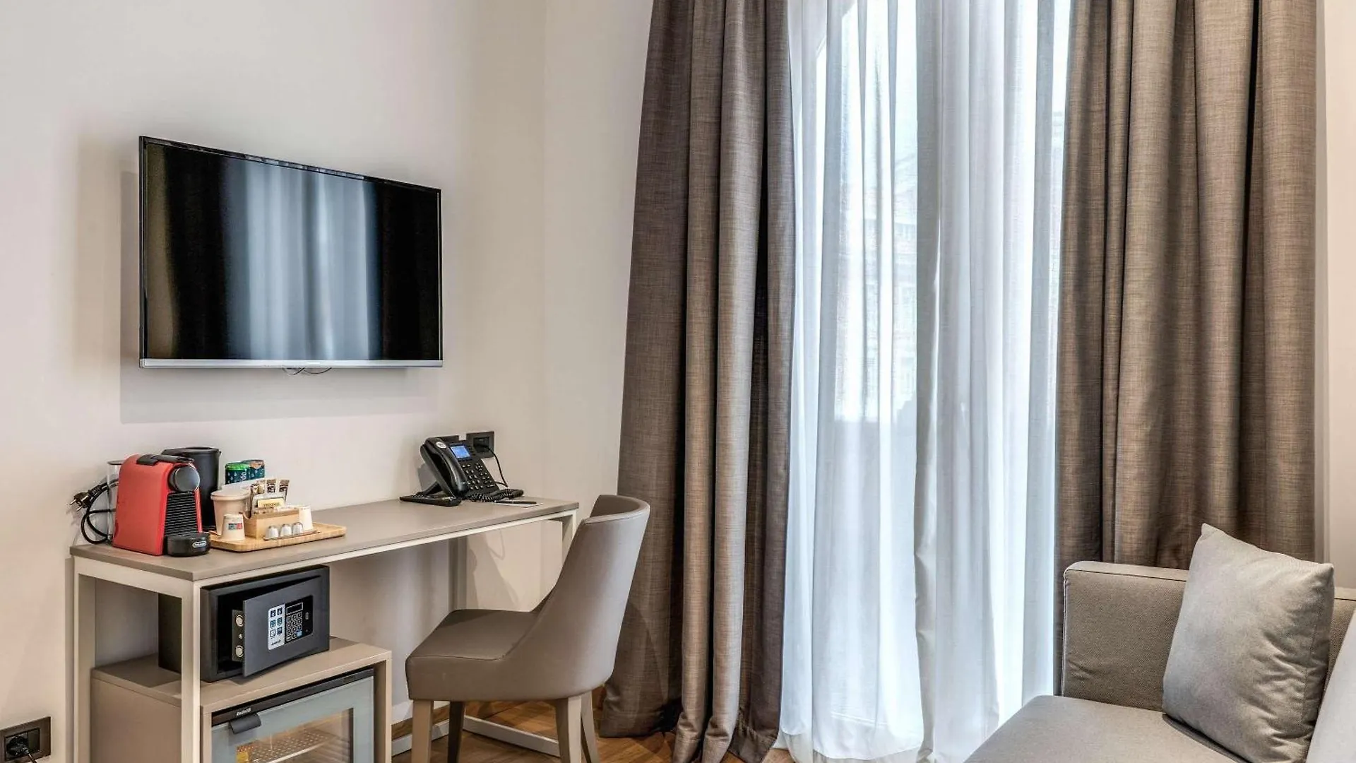 Mercure Roma Centro Termini Hotel
